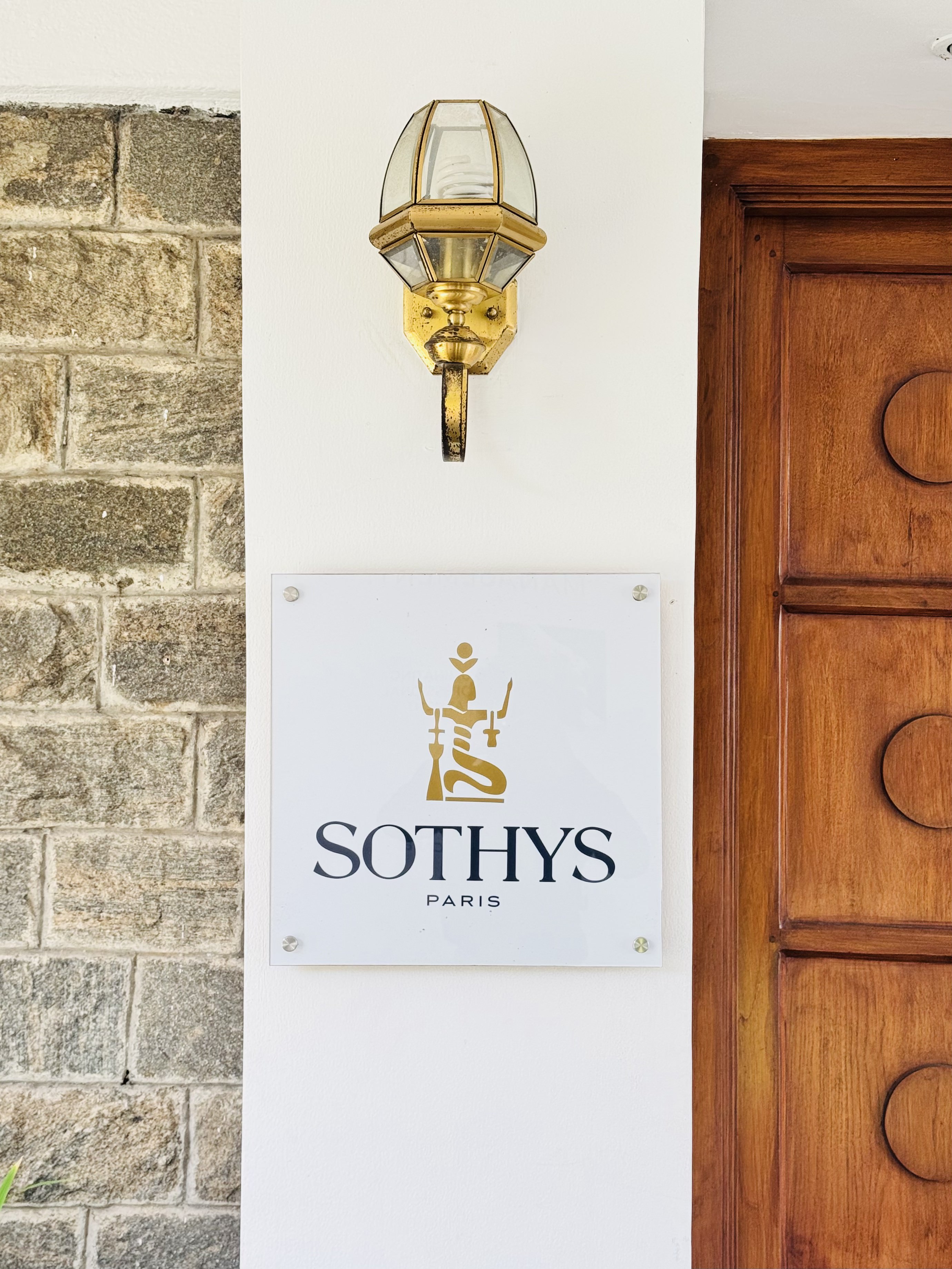 The SOTHYS Signage